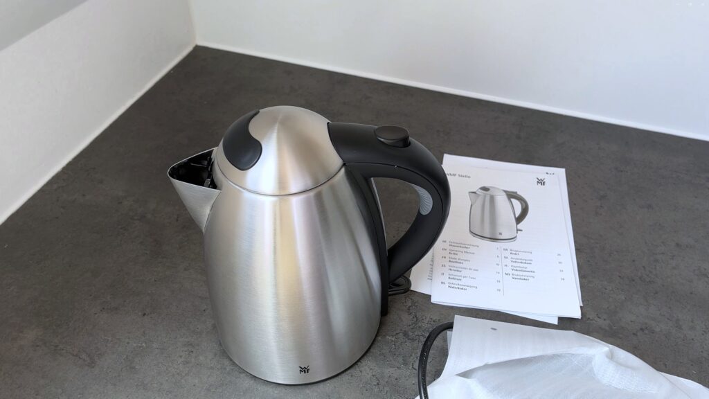 WMF Stelio Wasserkocher mitgelieferter Inhalt